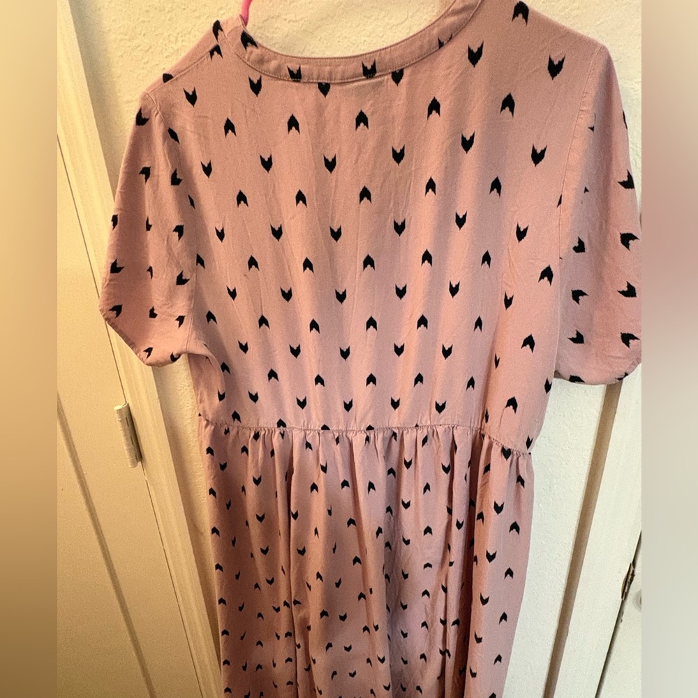 Torrid 2X Blush Pink Midi Dress with Chevron designs. - Picture 6 of 8